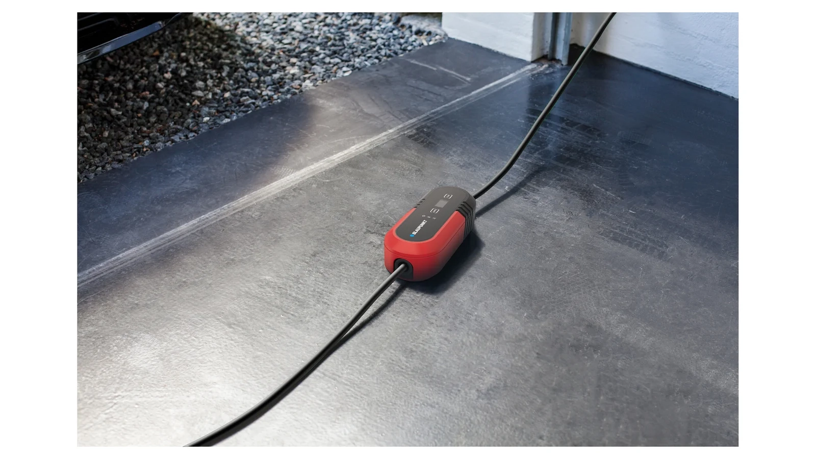 3.6 kW Type 2 to L Shaped Schuko 6m 3